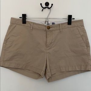 Old Navy khaki shorts 3 inch inseam